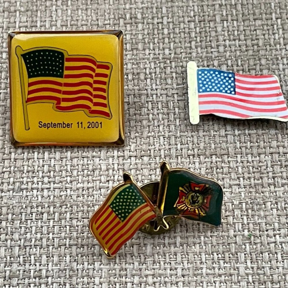 lot of 3 pins US Flag Patriot Pins Vintage Pins - Picture 1 of 9